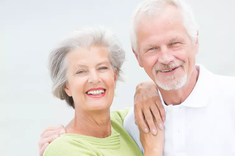 Prévenir la perte musculaire après 75 ans : conseils validés scientifiquement