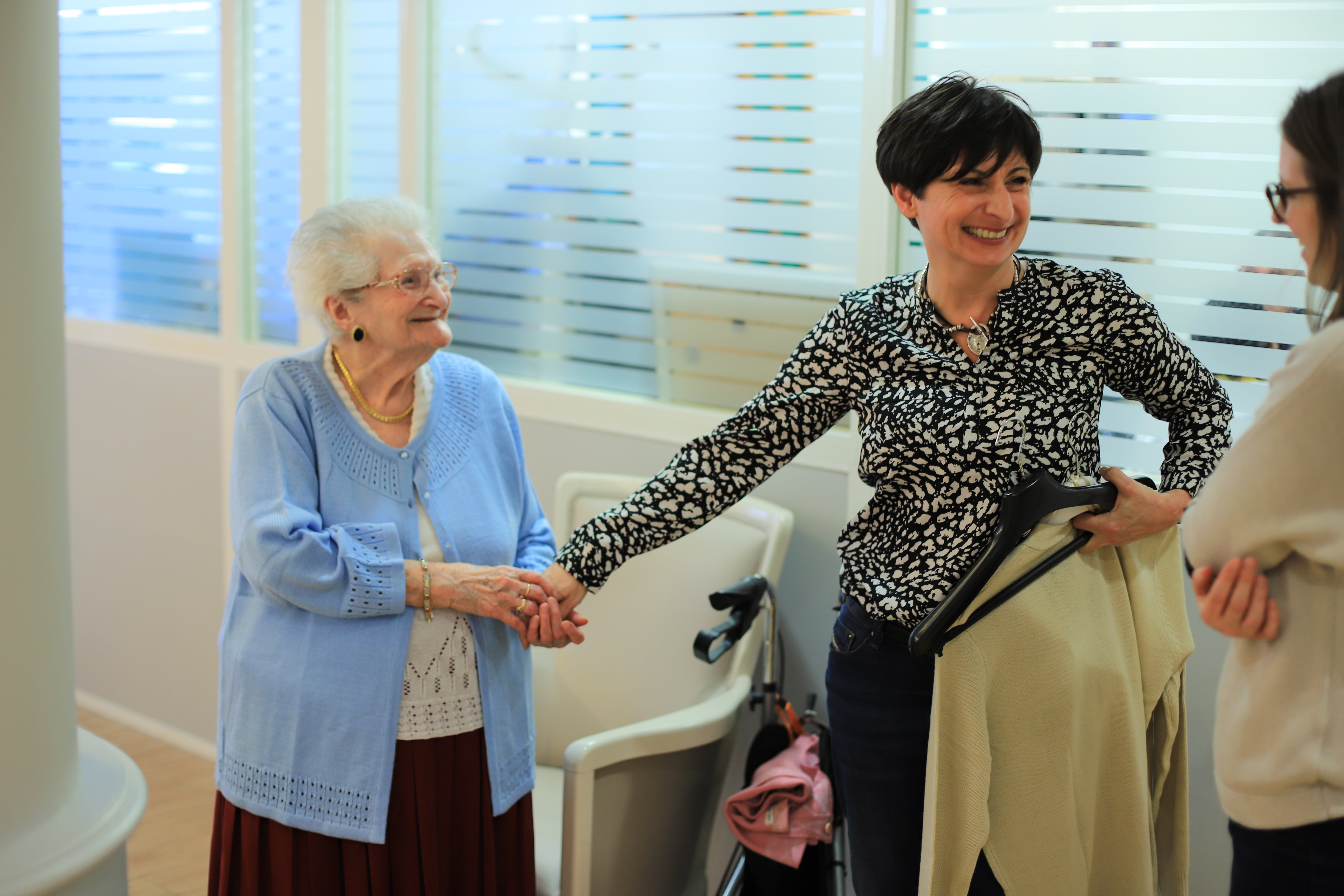 Comment accompagner un senior qui refuse de s’alimenter par stress