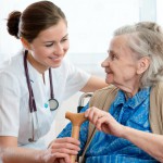 Protéines pour seniors : lesquelles privilégier après 75 ans ?